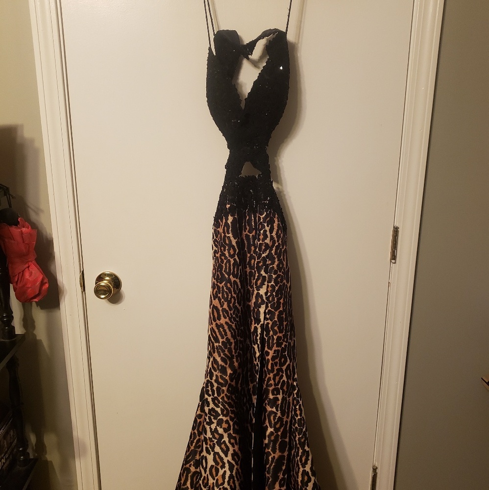 Sherri Hill size 4